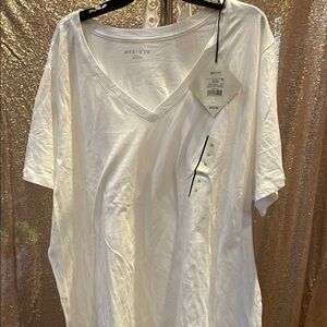 Ava & Viv White Short Sleeve Tee